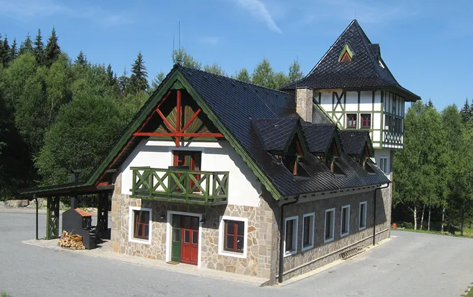 Proč si vybrat keramickou, pálenou tašku