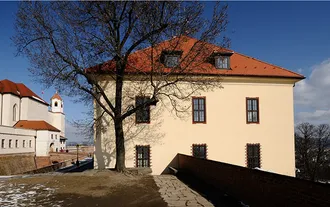 Díky Opálu se střecha administrativní budovy pyšní opět novotou